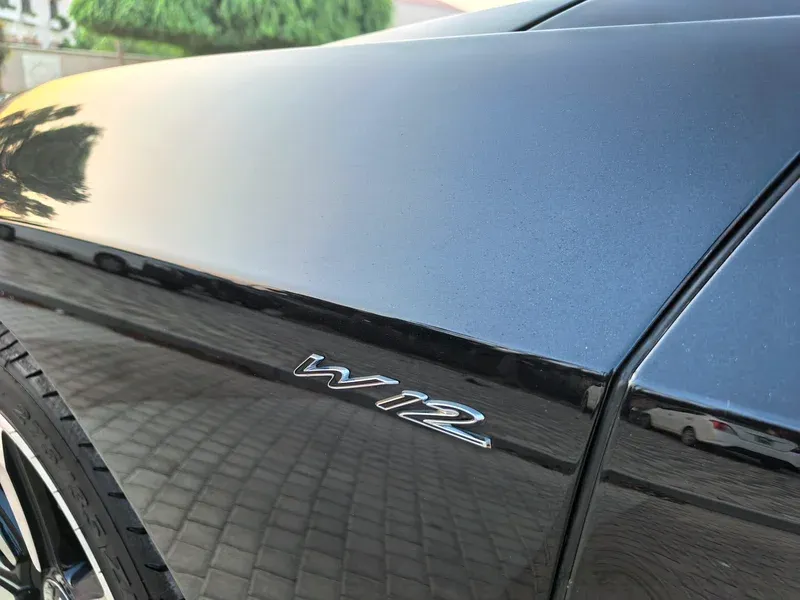 بنتلي كونتيننتال 2012